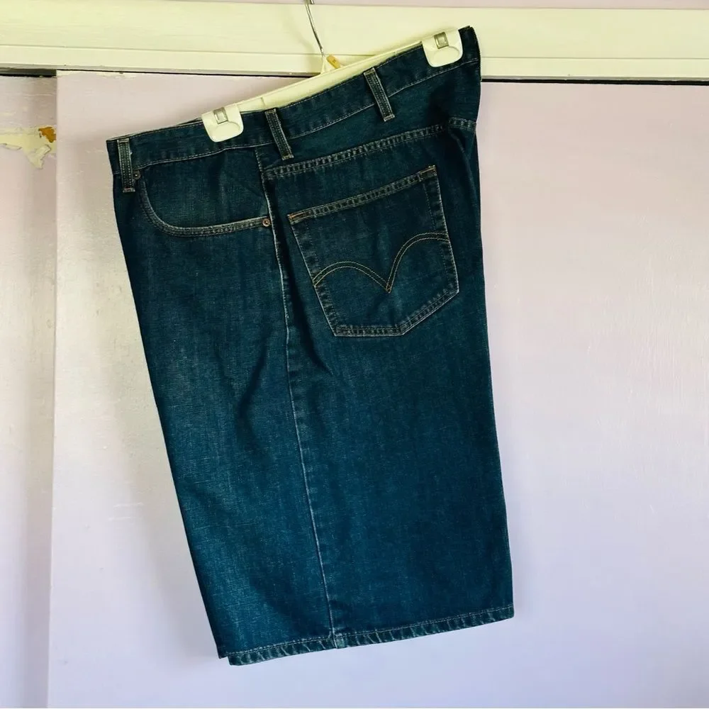 Men’s Levi’s Denim Shorts Sz 42 - Picture 2 of 5